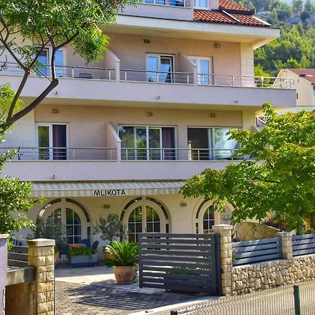 Pansion Mlikota Bed & Breakfast โพรไมนา ภายนอก รูปภาพ